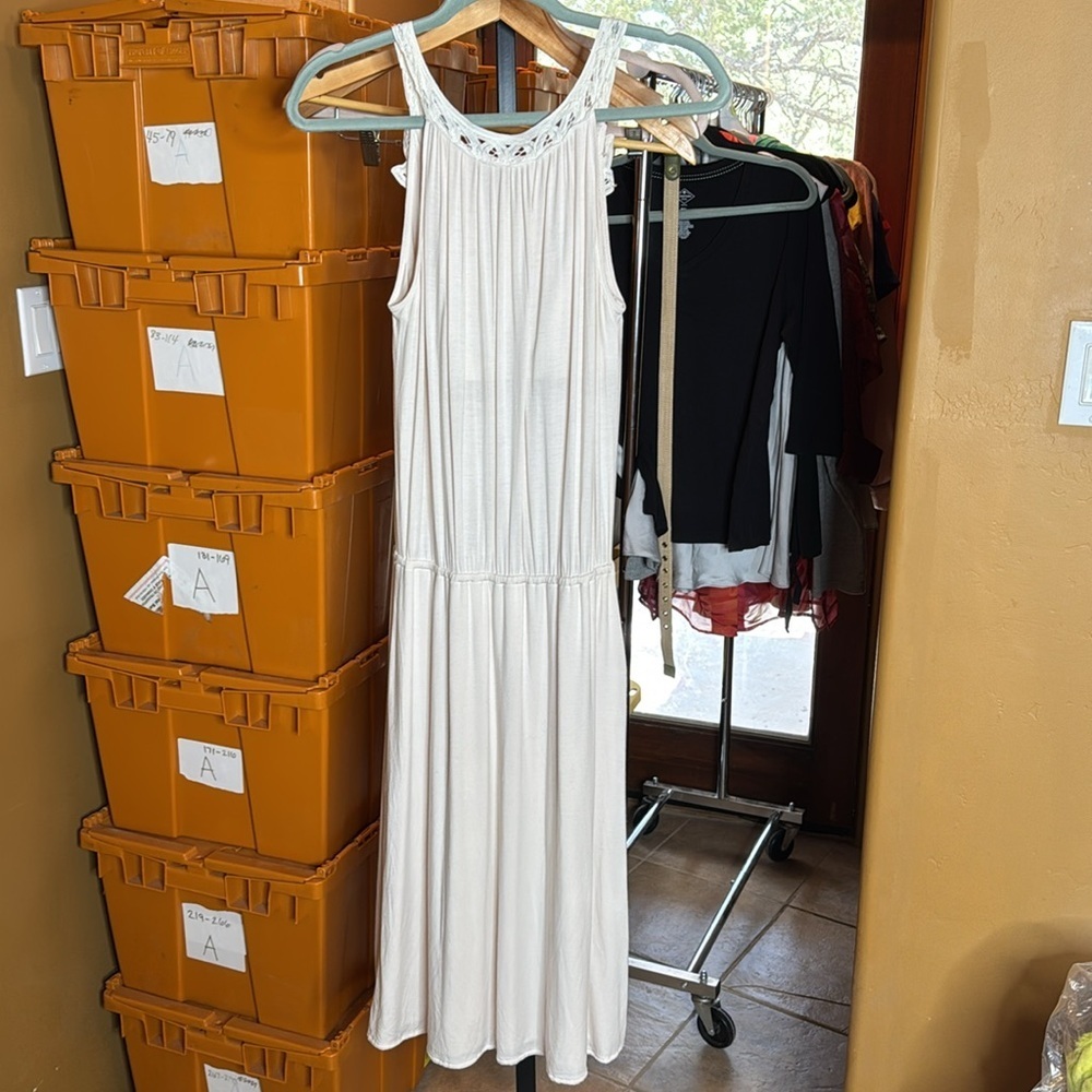 Victoria’s Secret Cream Lace Neck Built In Bra Midi Dress Boho Cottagecore Small - Picture 10 of 10